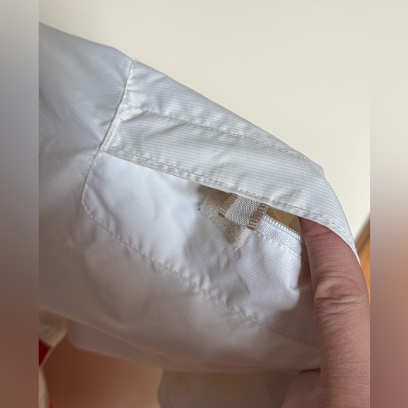 Columbia womens windbreaker - Picture 6 of 6